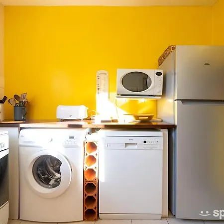 Mazet Avec Ferienhaus Nîmes